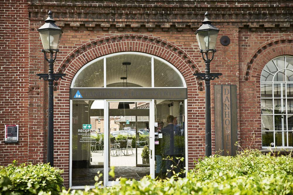 הוסטל סבנדבורג Stoberiet מראה חיצוני תמונה Entrance to the museum