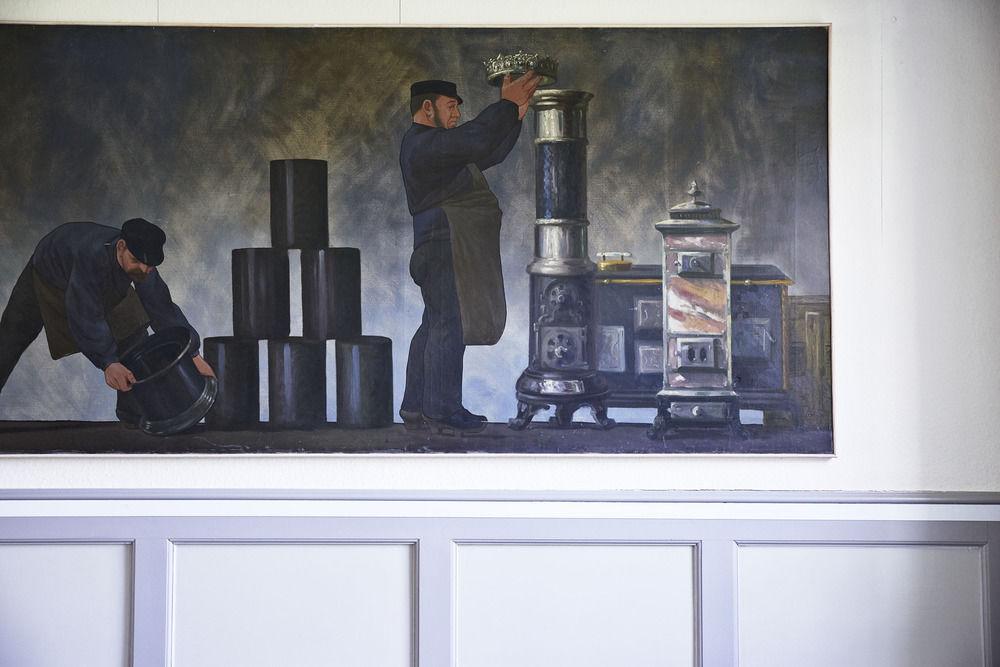 הוסטל סבנדבורג Stoberiet מראה חיצוני תמונה The painting in the station