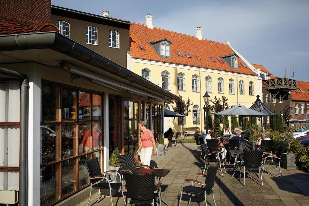 הוסטל סבנדבורג Stoberiet מראה חיצוני תמונה The old town of Sønderborg
